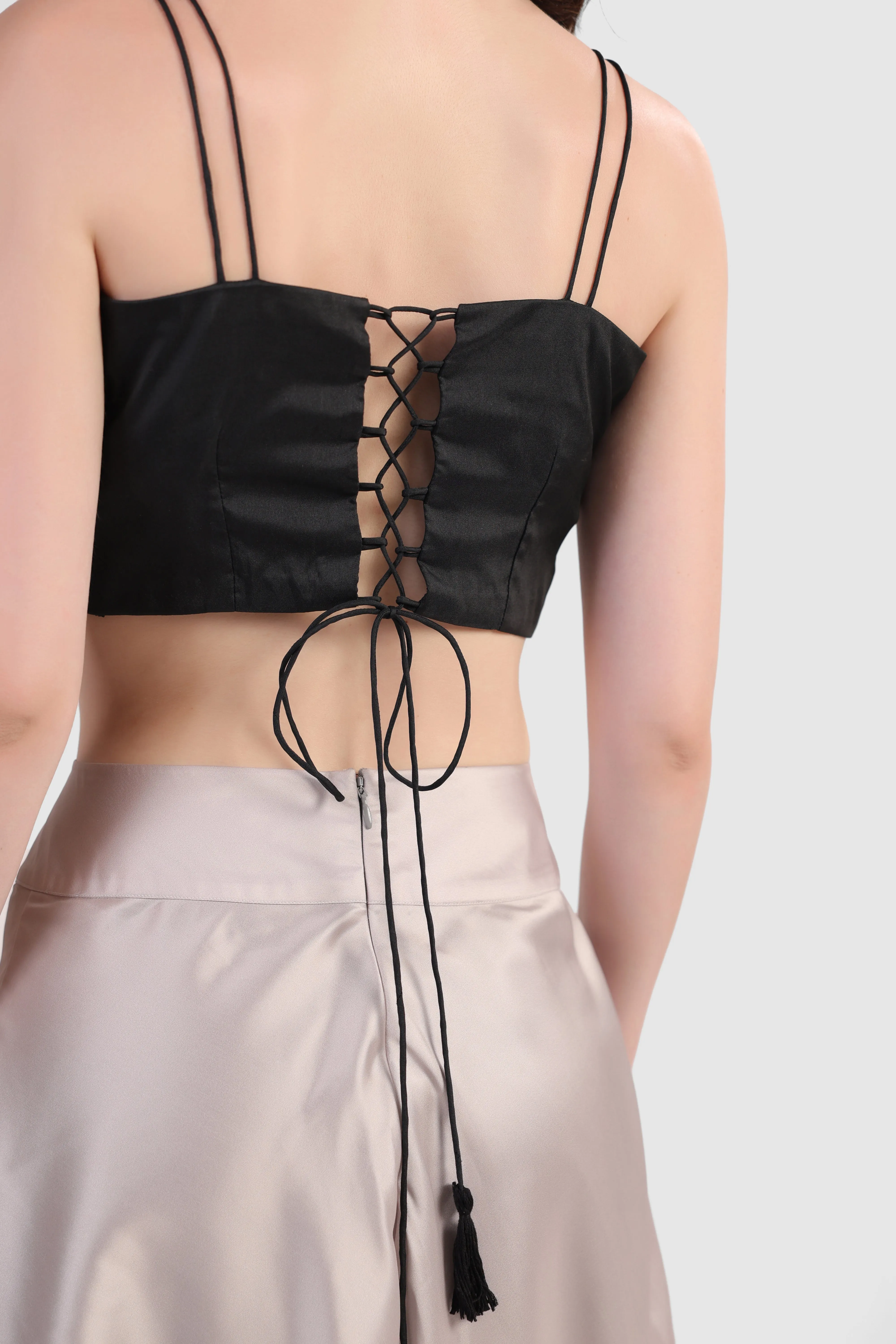 BELLE BLACK CROP TOP