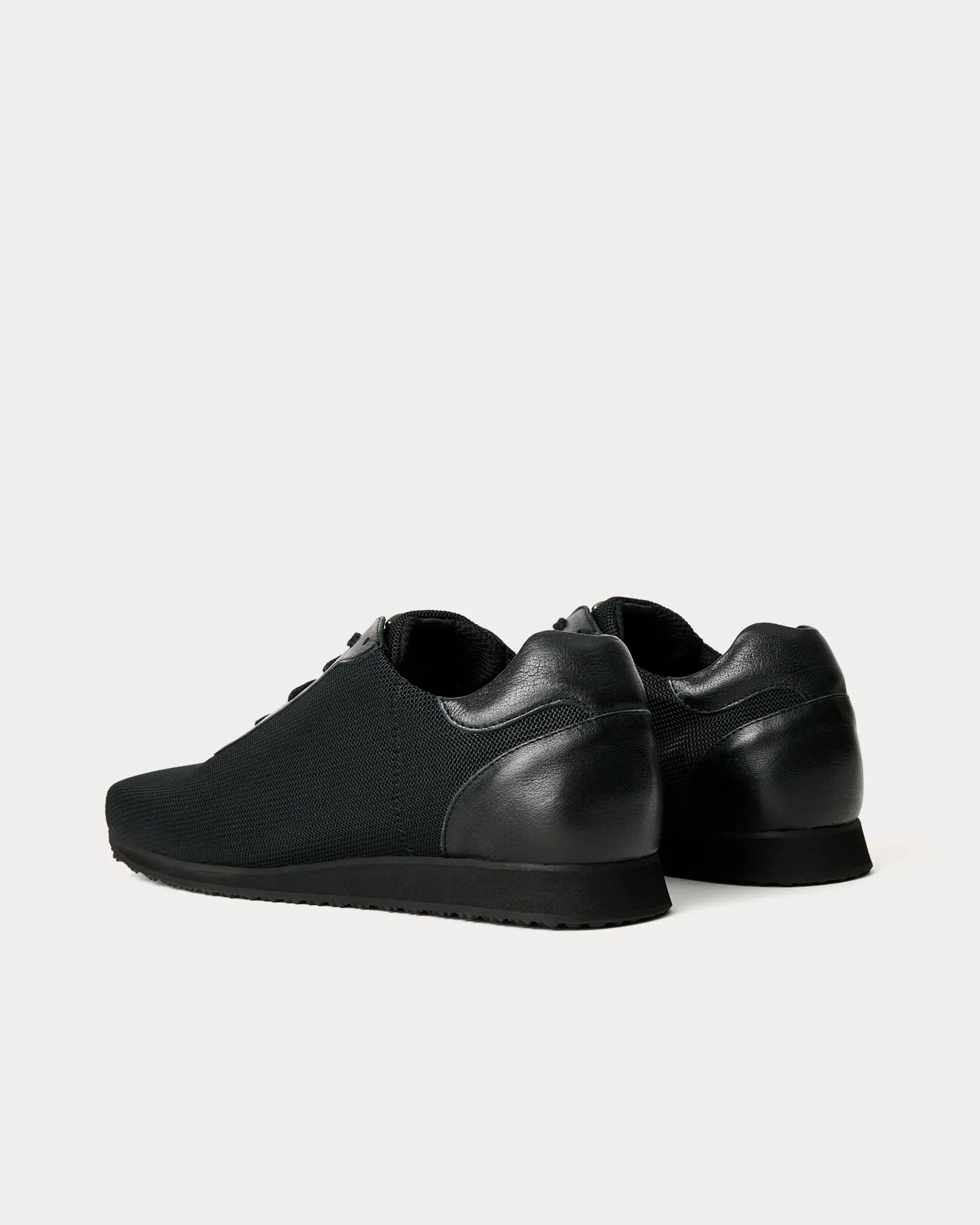 Blunt Runner Nylon Black Low Top Sneakers
