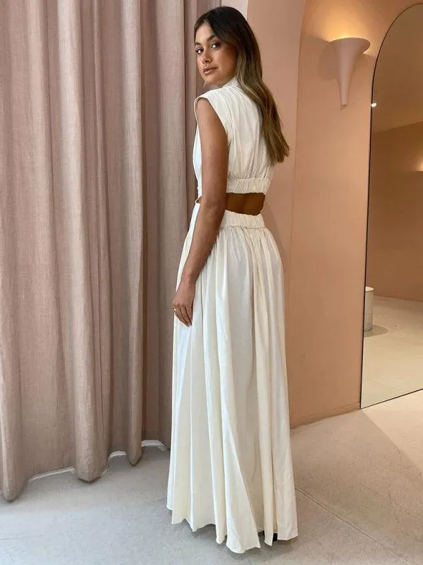 Chic Pleated Dress with Unique Hollow Waist Design